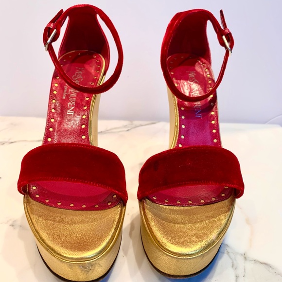 YVES SAINT ❌SOLD❌LAURENT TOM FORD 2003 CHERRY RED VELVET PLATFORM WEDGE GOLD - Picture 7 of 9